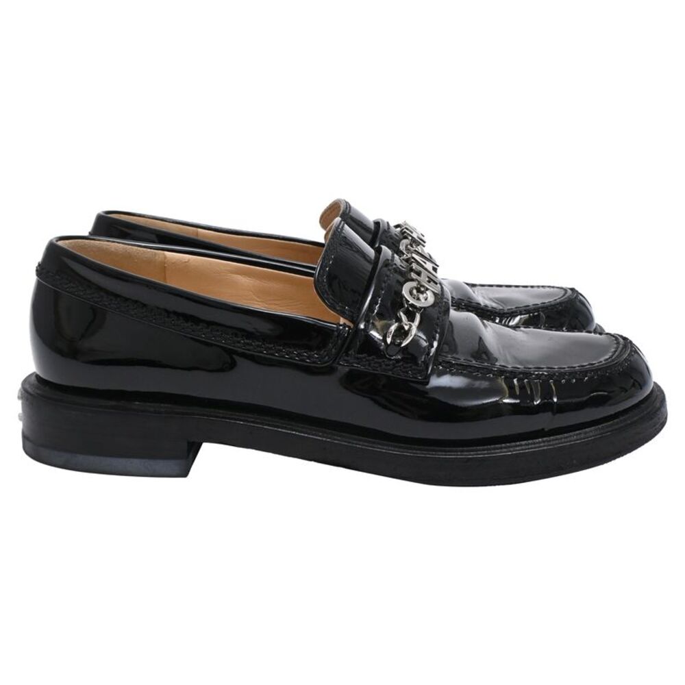 Chanel Logo-Plaque Loafers in Black Patent Leather